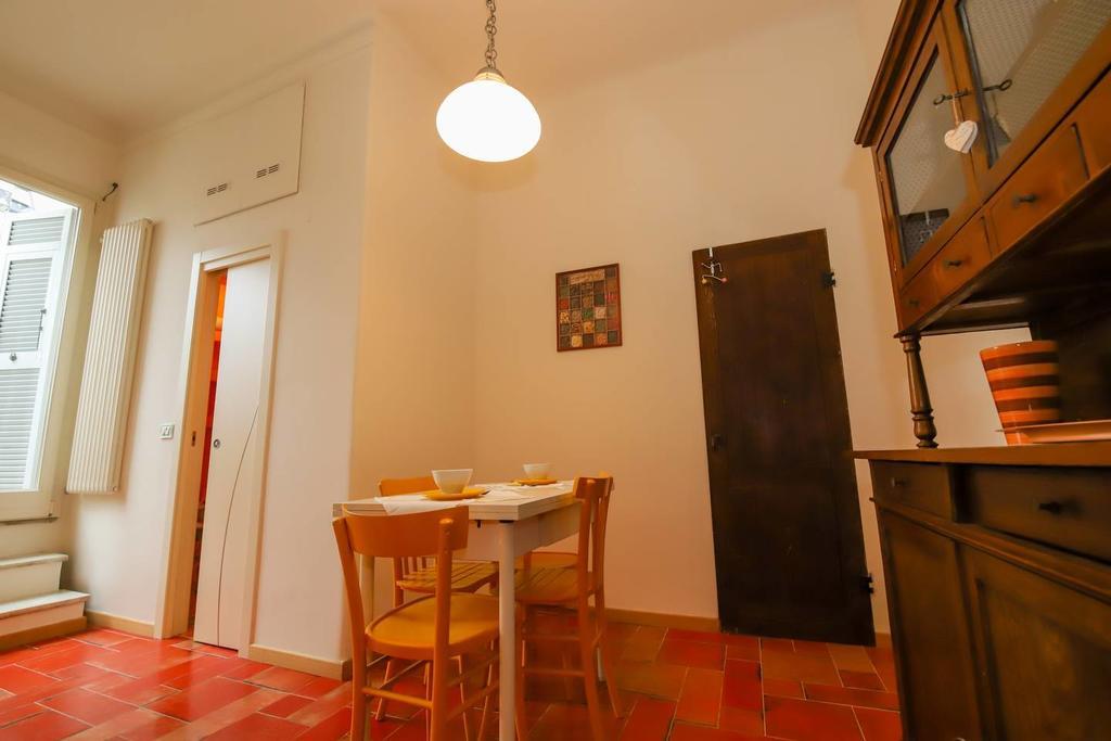 Altido Apt For 3 With Rooftop Balcony And Lovely Cityview Genoa Luaran gambar