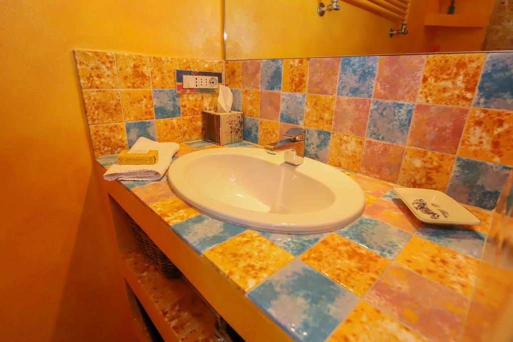 Altido Apt For 3 With Rooftop Balcony And Lovely Cityview Genoa Luaran gambar