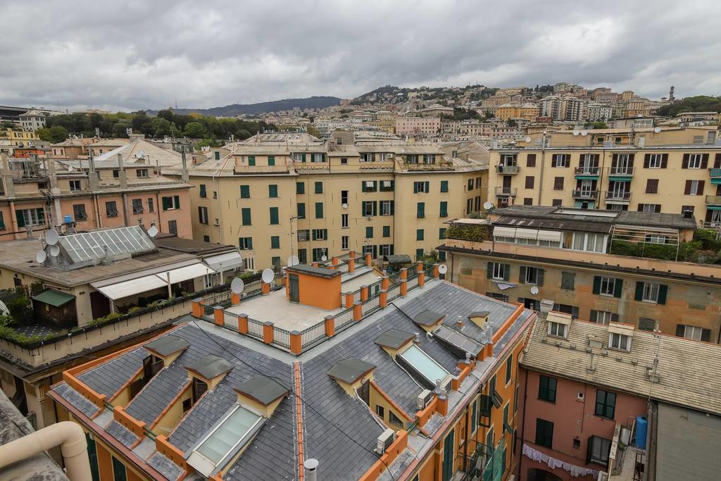 Altido Apt For 3 With Rooftop Balcony And Lovely Cityview Genoa Luaran gambar