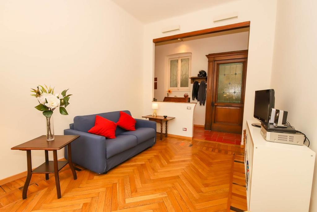 Altido Apt For 3 With Rooftop Balcony And Lovely Cityview Genoa Luaran gambar