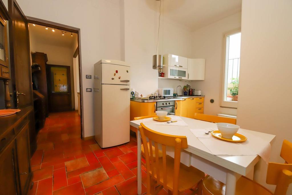 Altido Apt For 3 With Rooftop Balcony And Lovely Cityview Genoa Luaran gambar