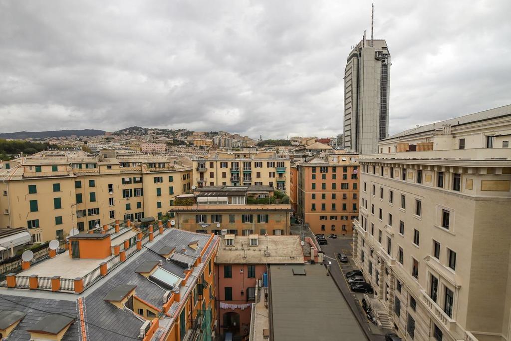 Altido Apt For 3 With Rooftop Balcony And Lovely Cityview Genoa Luaran gambar