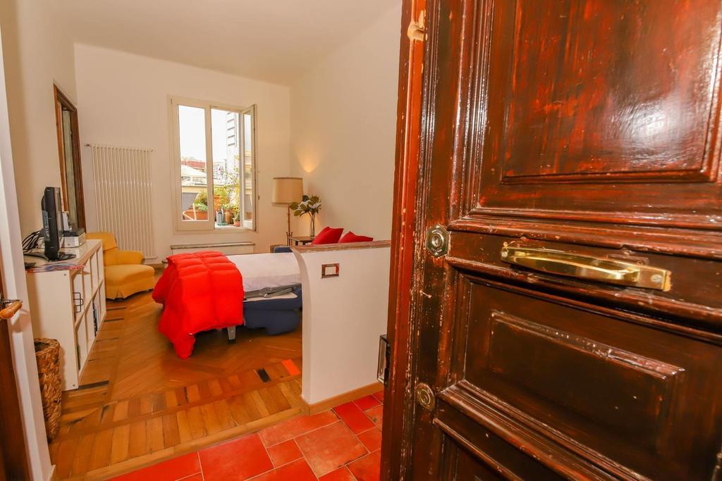 Altido Apt For 3 With Rooftop Balcony And Lovely Cityview Genoa Luaran gambar