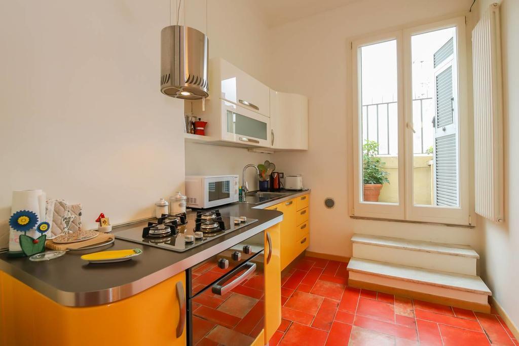 Altido Apt For 3 With Rooftop Balcony And Lovely Cityview Genoa Luaran gambar
